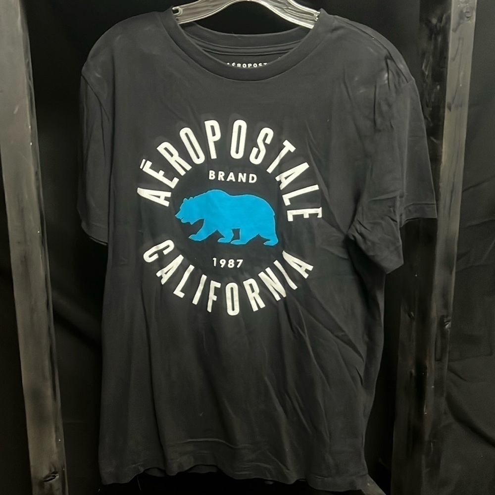 Aeropostale- black shirt with large graphic on front